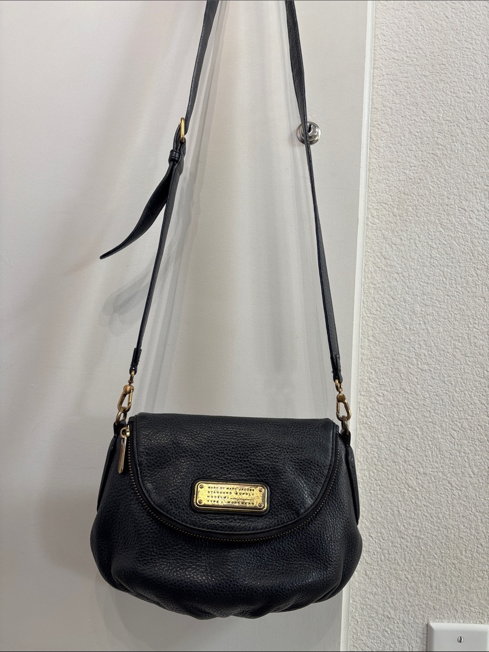 Marc Jacob’s Black Classic Q Mini Natasha Crossbody Shoulder Bag